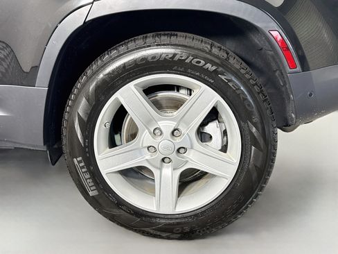 Used 2020 Land Rover Defender 110 SE AWD/4WD image 37