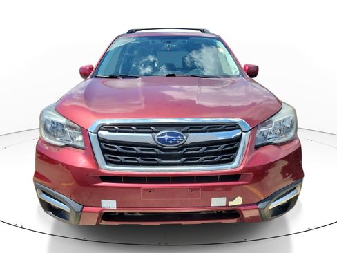 Used 2017 Subaru Forester 2.5i Premium AWD/4WD image 2