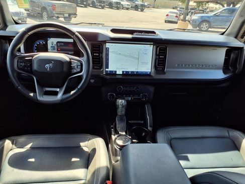 Used 2022 Ford Bronco Outer Banks AWD/4WD image 12