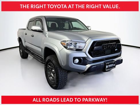 Used 2023 Toyota Tacoma SR5 AWD/4WD image 1