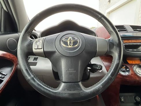 Used 2008 Toyota RAV4 Limited AWD/4WD image 12
