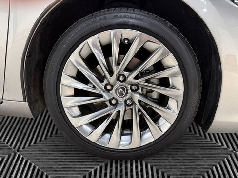 Used 2019 Lexus ES 350 w/ Accessory Package FWD image 11