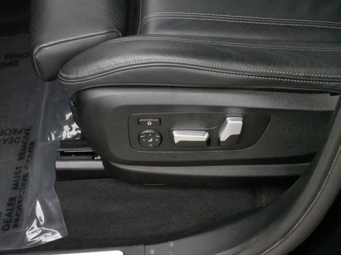 Used 2022 BMW X7 xDrive40i w/ M Sport Package image 20