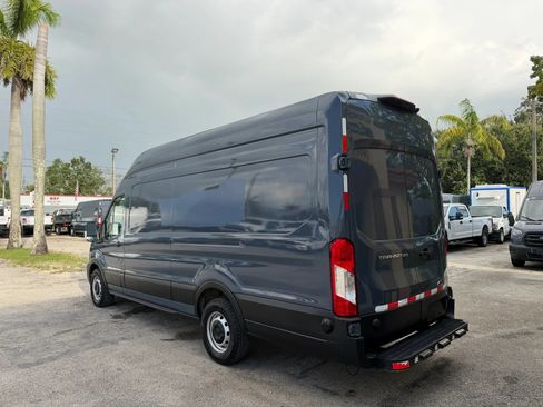 Used 2020 Ford Transit 250 148 High Roof Extended RWD image 3