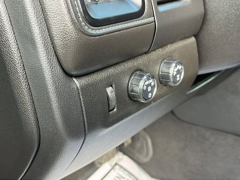 Used 2019 GMC Canyon SLE w/ SLE Convenience Package image 22