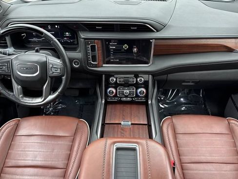 Used 2023 GMC Yukon Denali Ultimate AWD/4WD image 15