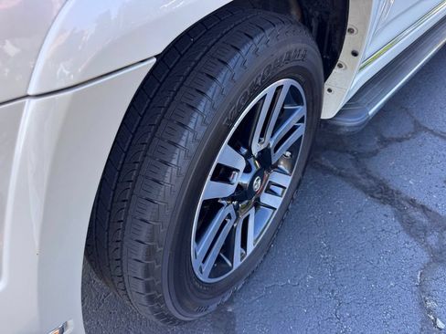 Used 2015 Toyota 4Runner Limited AWD/4WD image 16