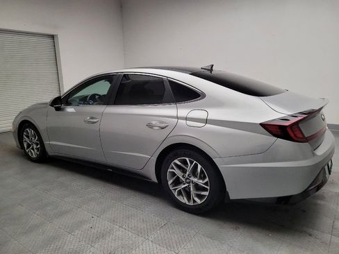 Used 2021 Hyundai Sonata SEL w/ Convenience Package FWD image 3