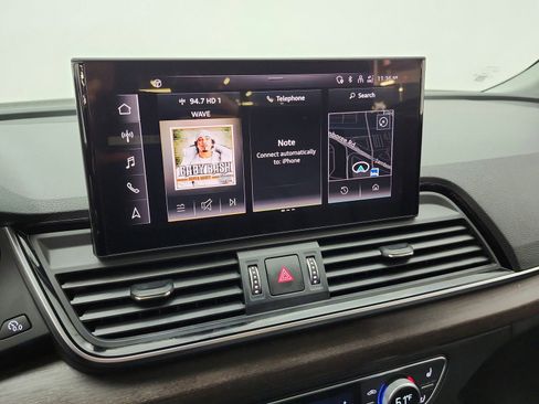 Used 2023 Audi Q5 2.0T Premium Plus w/ Premium Plus Package AWD/4WD image 10