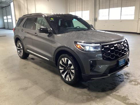 Used 2026 Ford Explorer Platinum w/ LUX Leather Package AWD/4WD image 8