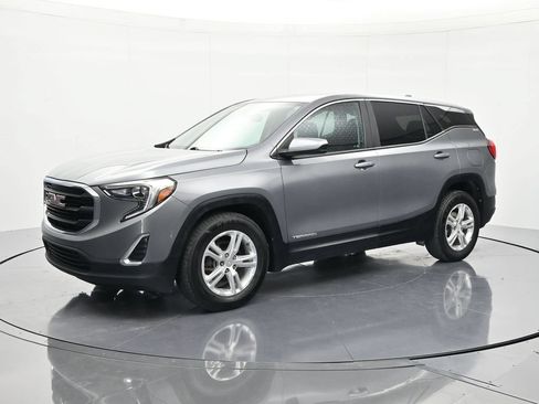 Used 2021 GMC Terrain SLE FWD image 1