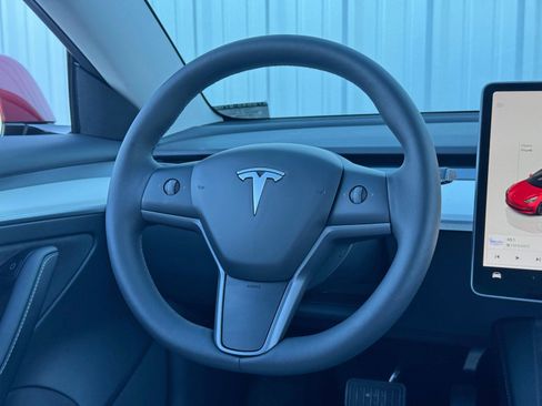 Used 2022 Tesla Model 3 image 18