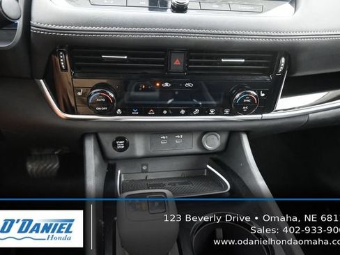 Used 2024 Nissan Rogue SL w/ SL Premium Package AWD/4WD image 29