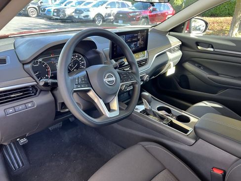 New 2025 Nissan Altima 2.5 SV w/ SV Special Edition Package image 14