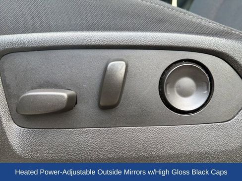 Used 2022 Chevrolet Silverado 1500 LT Trail Boss image 9