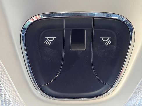 Used 2020 Jeep Cherokee Trailhawk w/ Cold Weather Group image 20