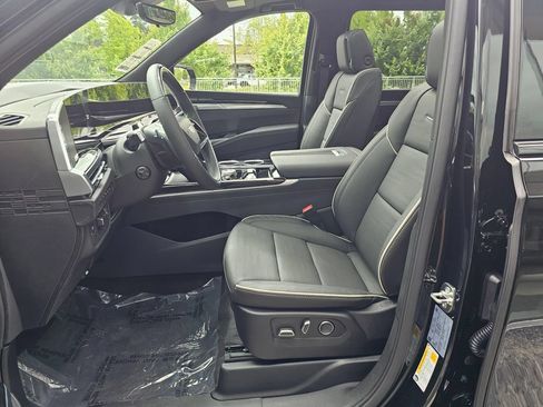 New 2026 Cadillac Escalade ESV Sport w/ Touring Package AWD/4WD image 23