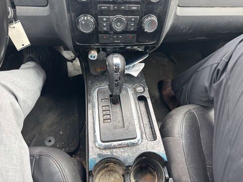 Used 2012 Ford Escape Limited image 26