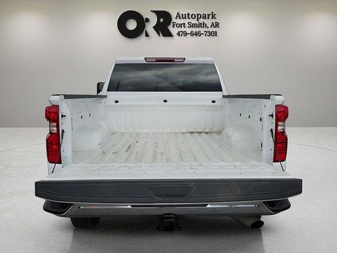 Used 2025 Chevrolet Silverado 2500 LT w/ Convenience Package AWD/4WD image 8