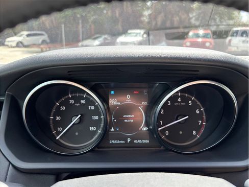 Used 2019 Land Rover Discovery SE AWD/4WD image 21