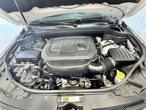 Used 2020 Jeep Grand Cherokee Overland AWD/4WD image 25