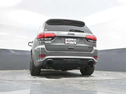 Used 2019 Jeep Grand Cherokee SRT w/ Trailer Tow Group IV AWD/4WD image 39