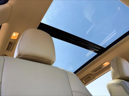 Used 2017 Toyota Highlander Limited Platinum w/ Carpet Mat Package image 14