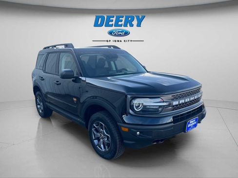 Used 2024 Ford Bronco Sport Badlands image 7