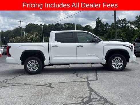 Used 2025 Toyota Tundra SR5 w/ SR5 Premium Package AWD/4WD image 6