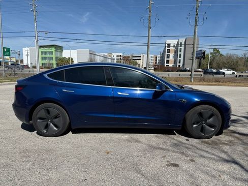 Used 2019 Tesla Model 3 image 6