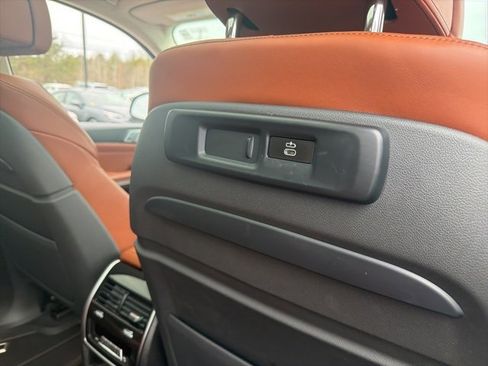 Used 2021 BMW X7 xDrive40i image 37