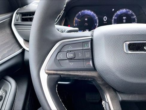 New 2026 Jeep Grand Cherokee L 4WD image 18