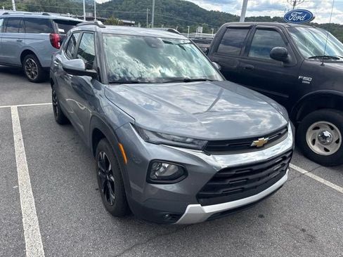 Used 2022 Chevrolet TrailBlazer LT w/ Convenience Package FWD image 7