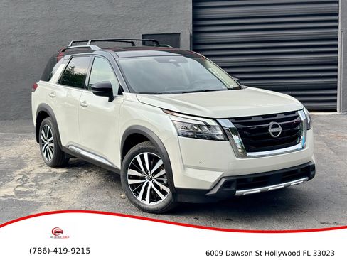 Used 2024 Nissan Pathfinder Platinum w/ Cargo Package FWD image 1