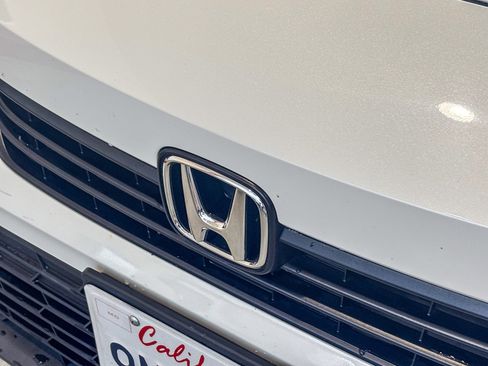 Used 2024 Honda Civic EX image 9