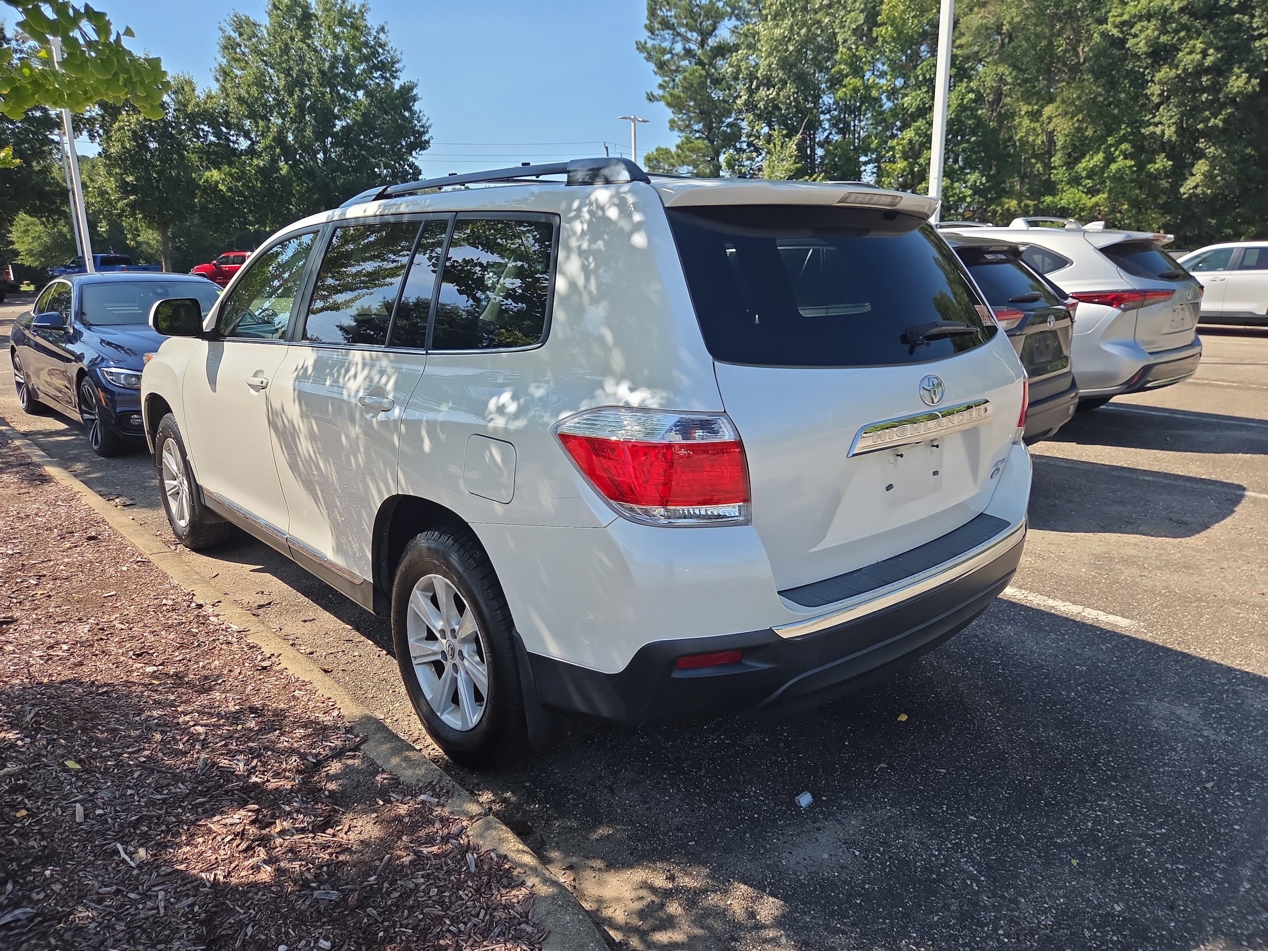 Used 2013 Toyota Highlander SE AWD/4WD image 5
