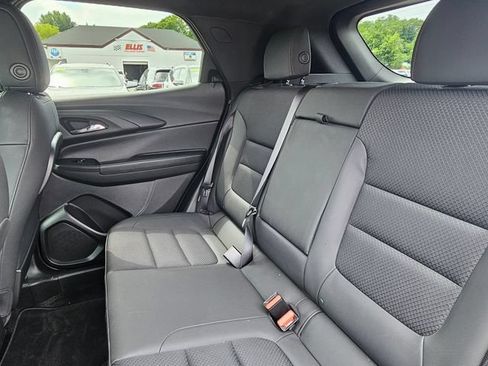 Used 2023 Chevrolet TrailBlazer RS AWD/4WD image 19