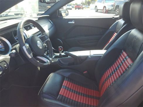 Used 2011 Ford Mustang Shelby GT500 w/ SVT Performance Pkg image 13