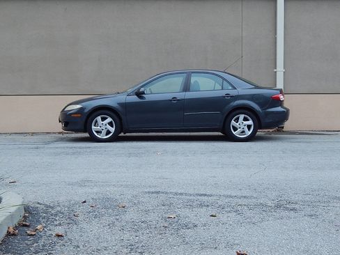 Used 2004 MAZDA MAZDA6 i image 6