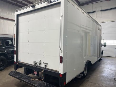 Used 2023 Ford Transit 350 DRW RWD image 6