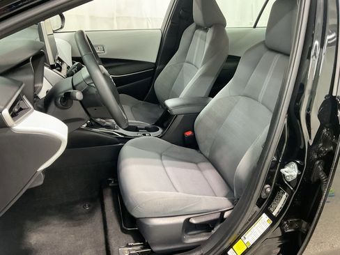 Used 2025 Toyota Corolla FX w/ Convenience Package FWD image 20