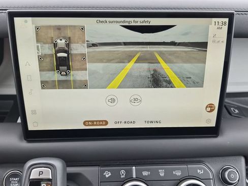 Used 2025 Land Rover Defender 110 X-Dynamic SE AWD/4WD image 14