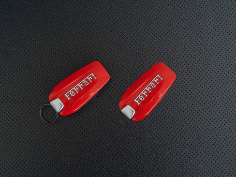 Used 2020 Ferrari Portofino image 21