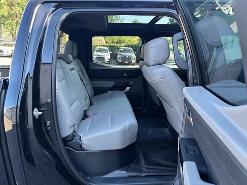 Used 2025 Toyota Tundra Limited AWD/4WD image 24