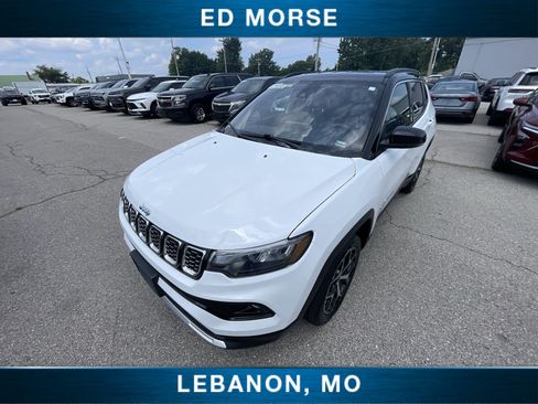 Used 2025 Jeep Compass Limited AWD/4WD image 19