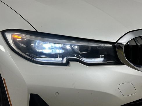 Used 2021 BMW 330i xDrive Sedan AWD/4WD image 12
