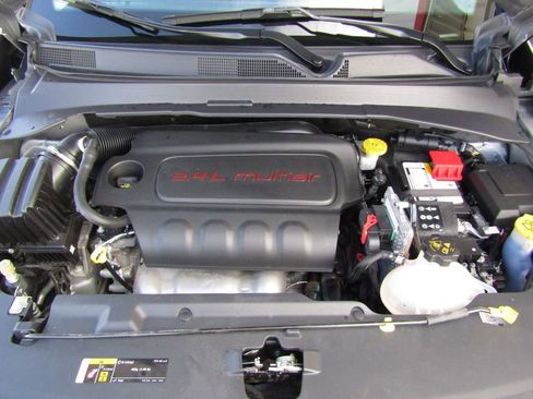 Used 2022 Jeep Compass Limited w/ Sun and Sound Group image 30