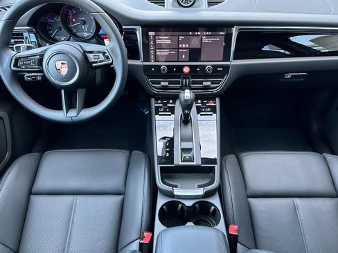 New 2026 Porsche Macan image 6