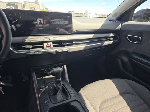 Used 2025 Kia K4 EX FWD image 8