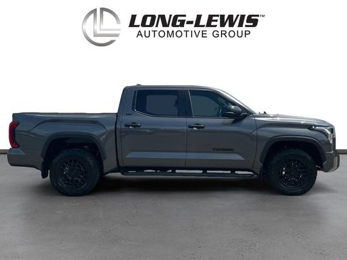 Used 2025 Toyota Tundra SR5 w/ SR5 Convenience Package AWD/4WD image 8